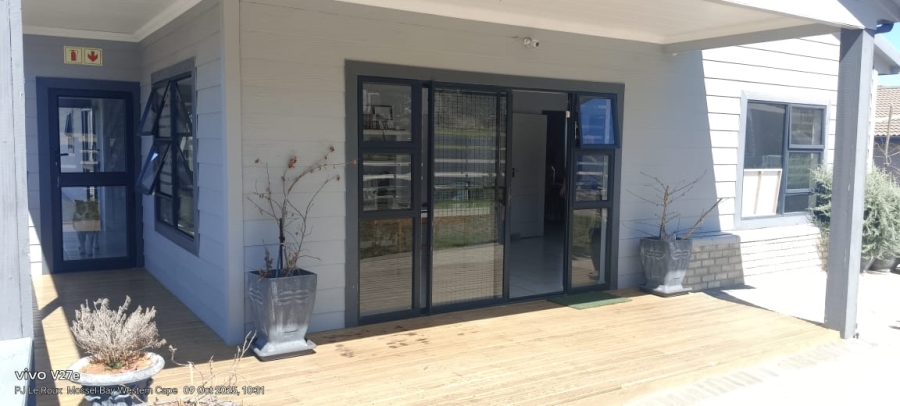 To Let 3 Bedroom Property for Rent in Seemeeu Park Western Cape